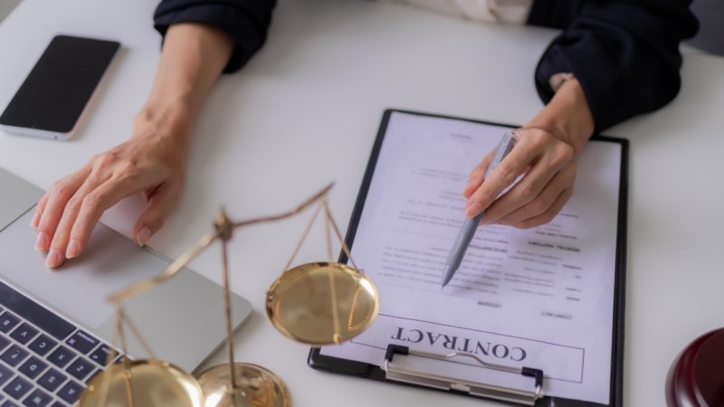 Understanding Contracts for Beginners: A Clear Guide to Essential Legal Basics